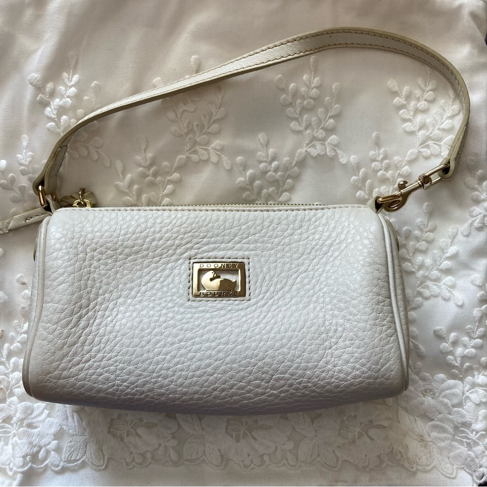 Dooney & Bourke mini barrel cream white pebbled leather bag small purse